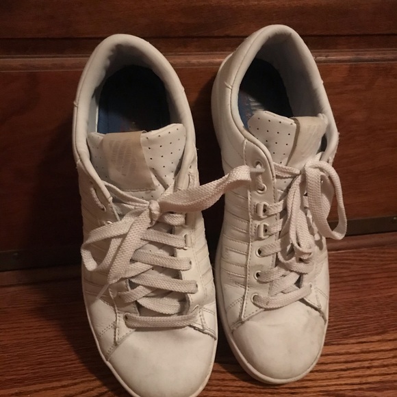 Men’s KSwiss athletic shoes - Picture 1 of 3